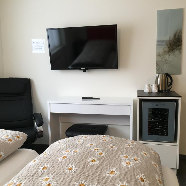 Roemerhof - Hotel With Self Check-In Brigerbad Экстерьер фото